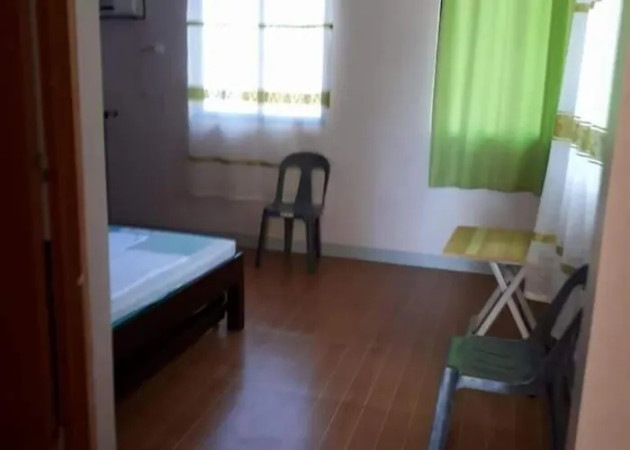 Gravino House 2* Oslob