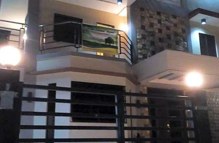 Hotel a capsule Gravino House Oslob